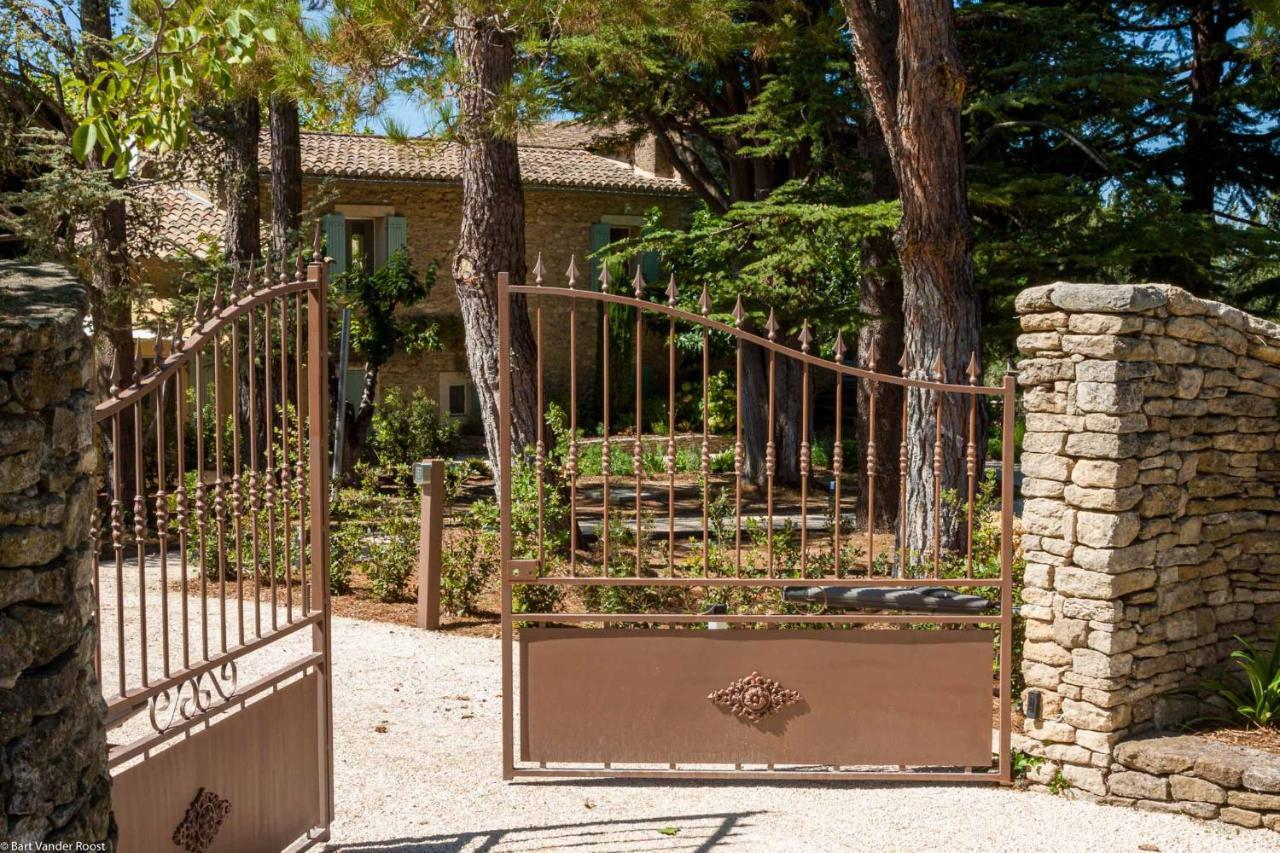 Вилла Mas Des Cedres Менерб Экстерьер фото